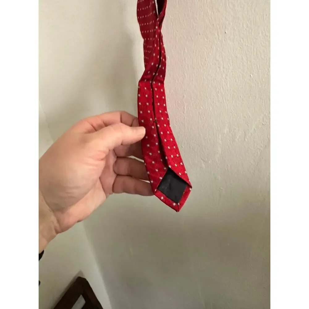 Brooks Brothers 346 Men's Red Silk Neck Tie